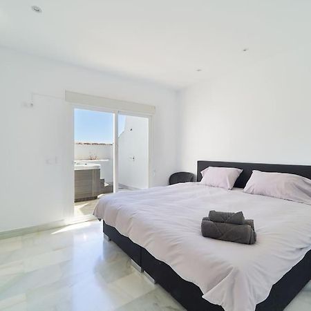 Superbe Appartement Avec Jaccuzi 마르베야 외부 사진
